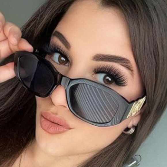 Feisedy | Fashion Retro Biggie Black and Gold Unisex Sunglasses - Picture 2 of 14